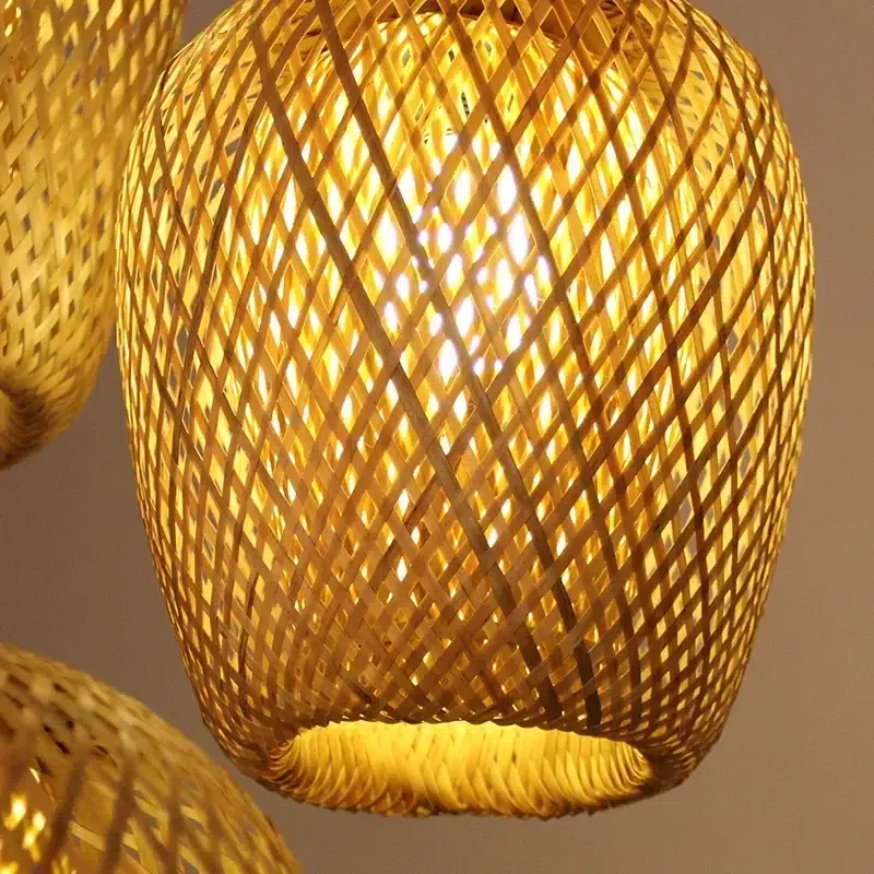 3-light LED hanging lamp in hand-woven wicker