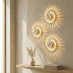 Circular LED wall light in aluminium with light projection