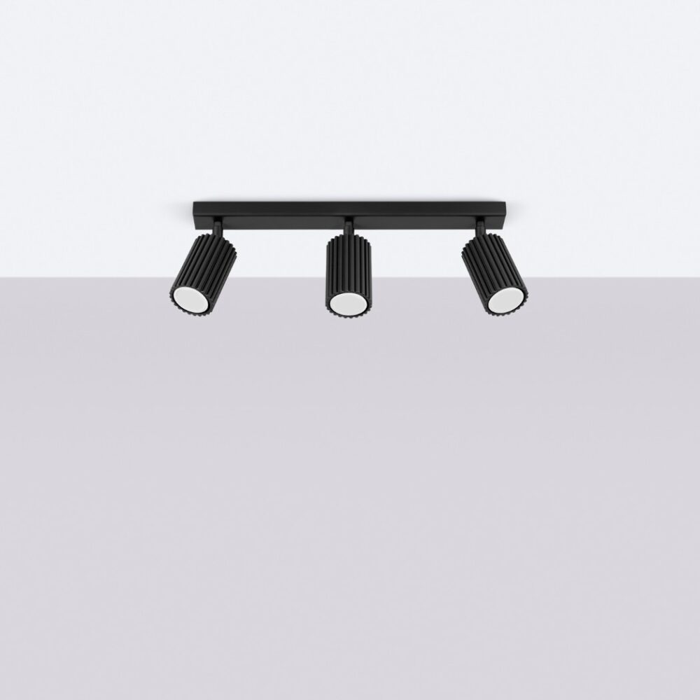 Grooved design ceiling light with 3 adjustable spotlights