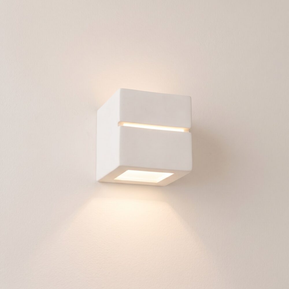 White openwork cube ceramic wall light