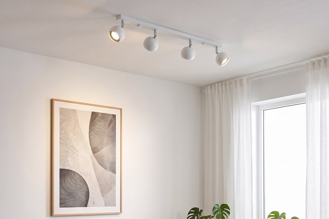 Ceiling light, bar with 4 adjustable ball spots