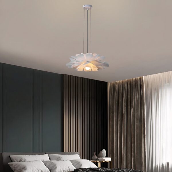 White flower pendant light, size L (Ø 60 cm), in a bedroom